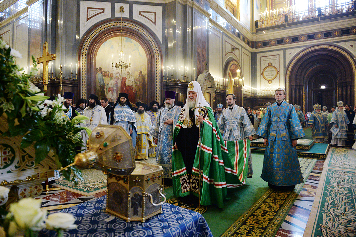 Богослужения московских монастырей