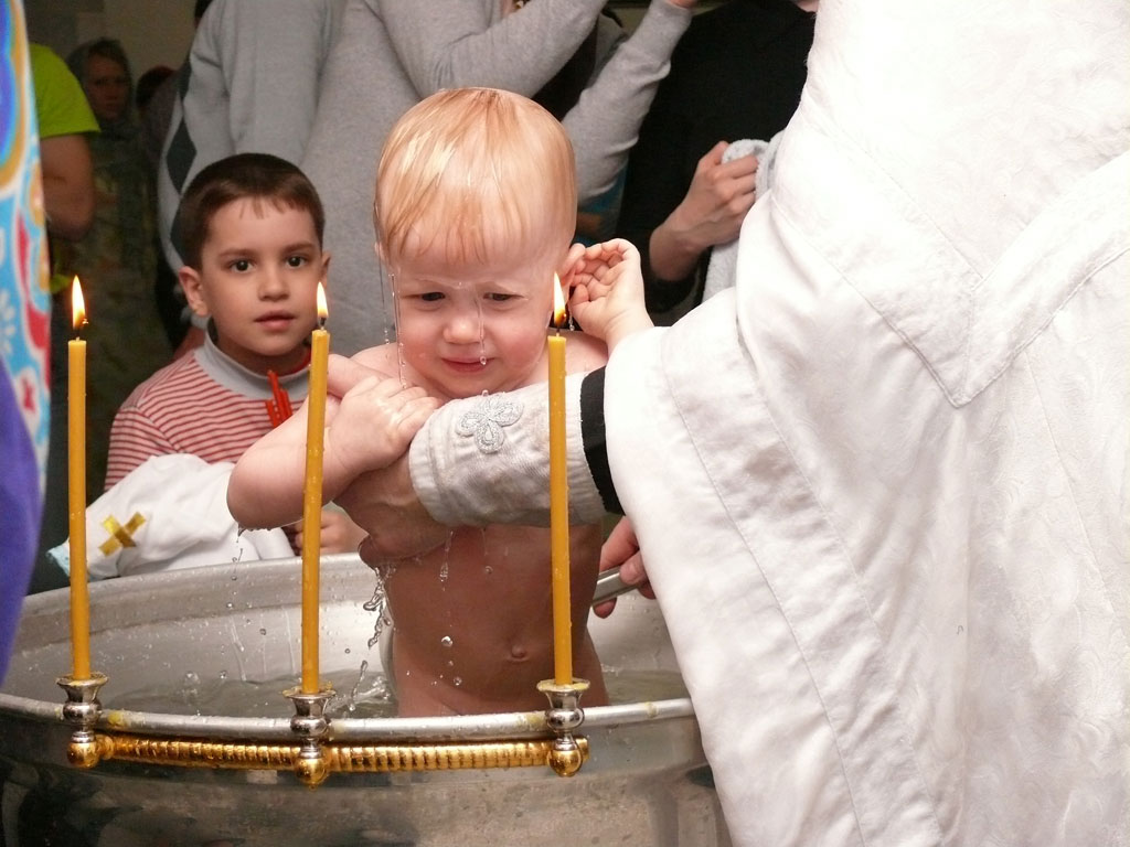 Крестить в честь святого. Троицкий храм крещение детей.