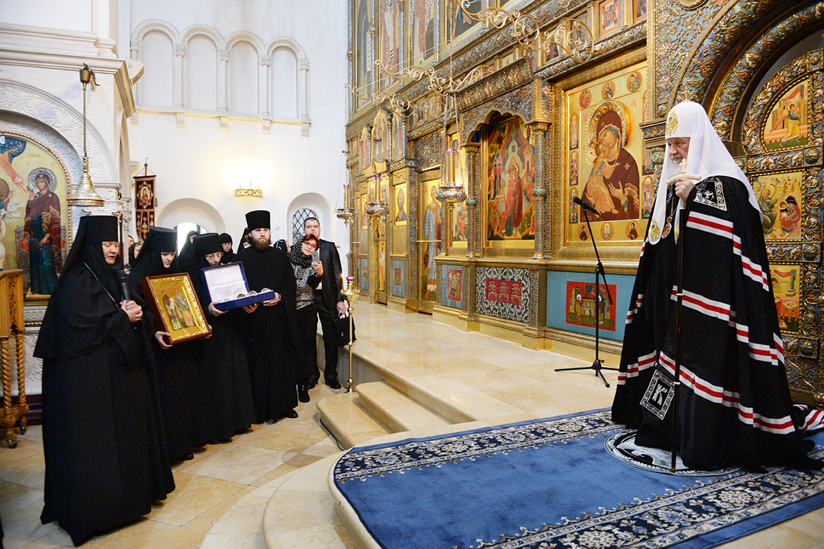 Зачатьевский монастырь богослужение